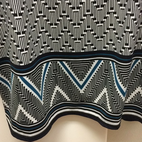 Geometric tunic - Picture 2 of 6